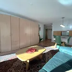 Apartment Apollo 44 *