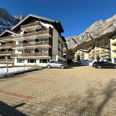 Apartman Apollo 44 *