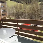 Apollo 44 Apartamento *